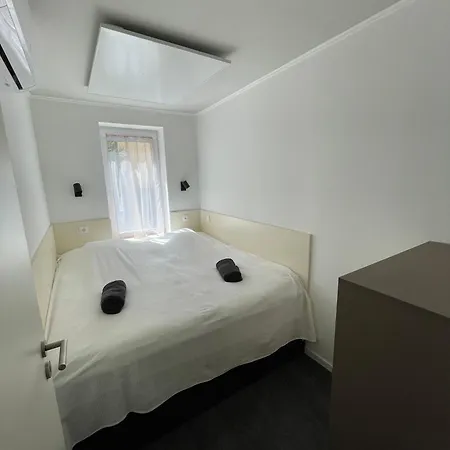 F14 Liget Vendeghaz * Fonyód