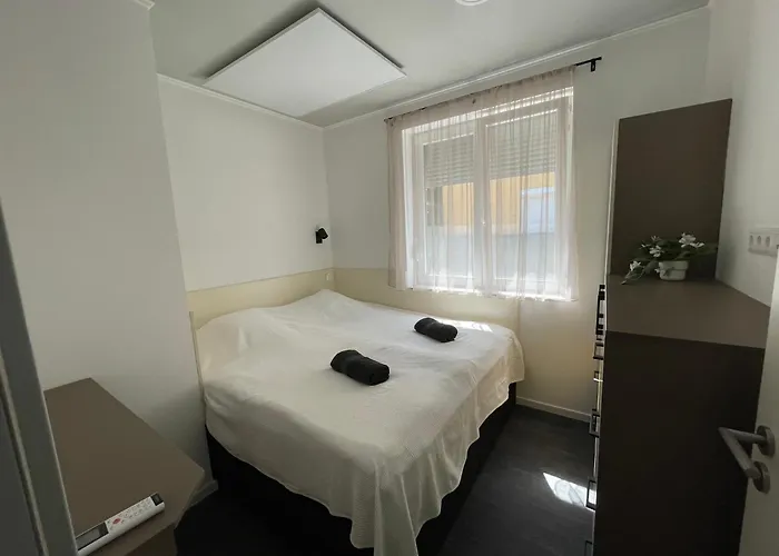 F14 Liget Vendeghaz * Fonyód