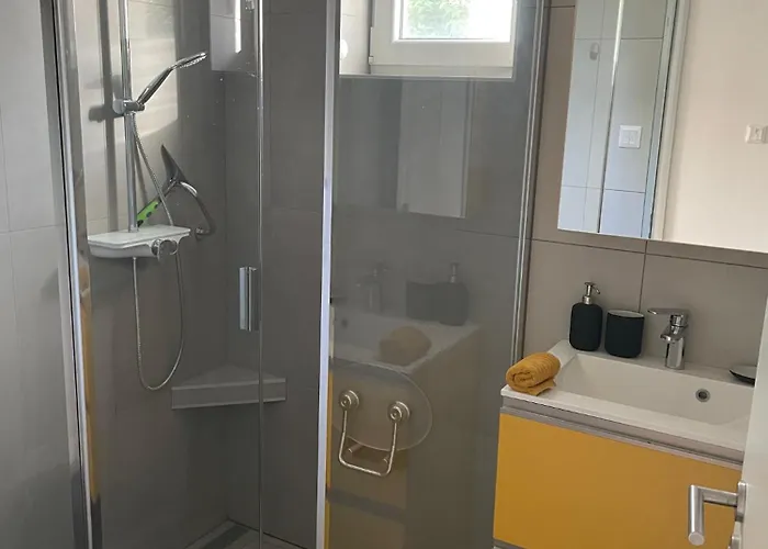 Nyaraló F14 Liget Vendeghaz *